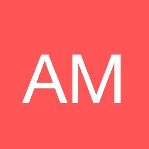 SEND ME YOUR BEST OFFER ON ANYTHING IN MY CLOSET. FREEBIE WILL BE INCLUDED 🩷